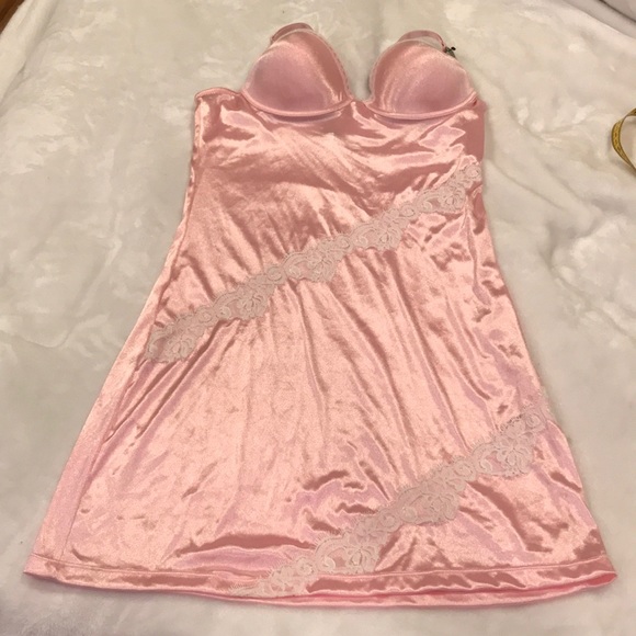 Donna Loren Intimates & Sleepwear Donna Loren Gold Label Beautiful